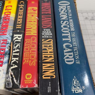 Tray of Science Fiction Fantasy Books - Paper and Hard Back 