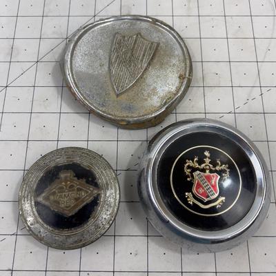 Automobile Center Caps VINTAGE 