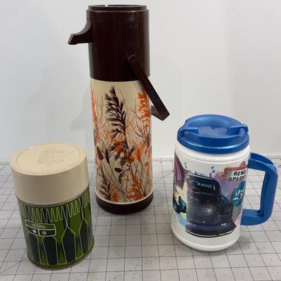 2 Thermos's and HOT AUGUST NIGHTS Reno, NV Car Show