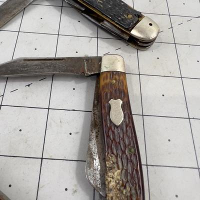 (5) Folding Knives Couple of old Timers and Schrade 