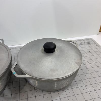 2 Cast Aluminum Cook Pots with Lids 