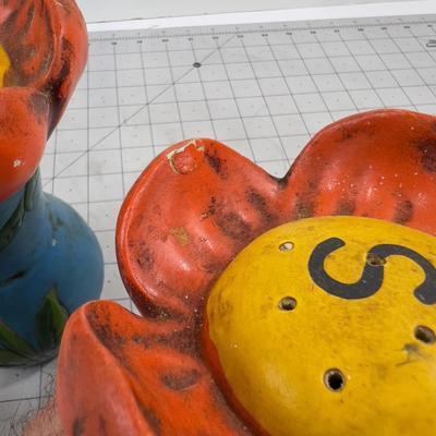 Ceramic Tulip Salt & Pepper, 1970's Pottery 