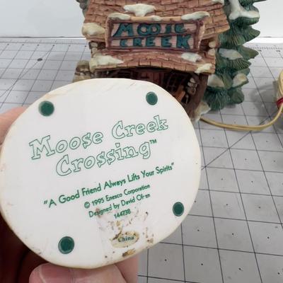 FUN!! Moose Creek Scene: House, Figurines Cabin/Camping. 