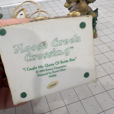 FUN!! Moose Creek Scene: House, Figurines Cabin/Camping. 