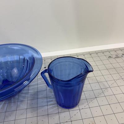 Hazel Atlas BLUE Bowl & Cream Pitcher 