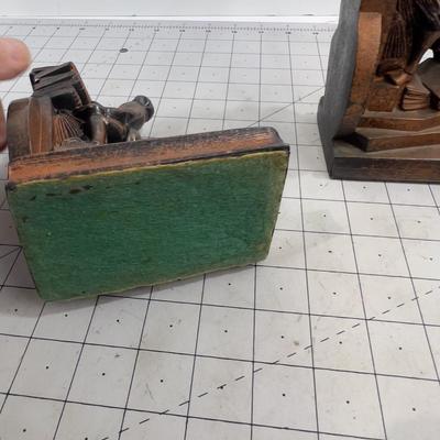 Book Ends Set. Bronze Color, 1940's Era Colonial Man Stacking Books 