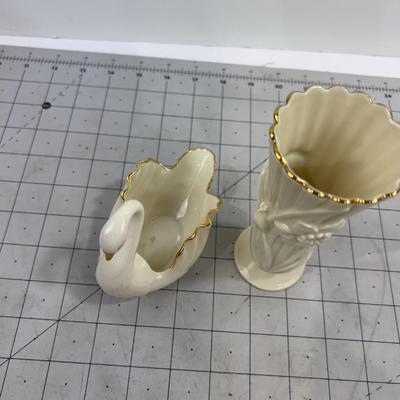 LENOX 24k Gold Rimmed Swan and Vase, Small 