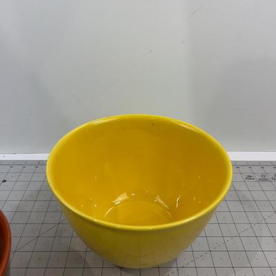 2 Bowls Ceramic Deep, Yellow & Brown 