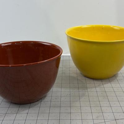 2 Bowls Ceramic Deep, Yellow & Brown 