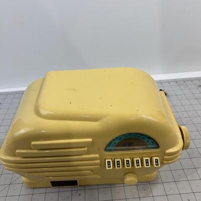 Radio, Crosley CR-3 Modern to look OLD!