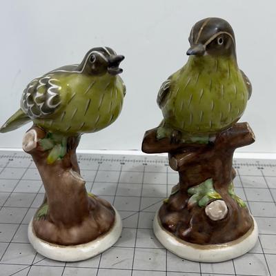 2 Green Bird Statues