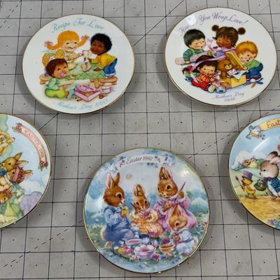 Mothers Day and Easter Plates 