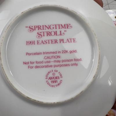 Mothers Day and Easter Plates 