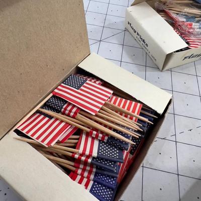 Cocktail Paper Flags Mostly American. 