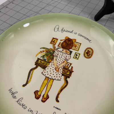 6 Plates, Various Kinds 