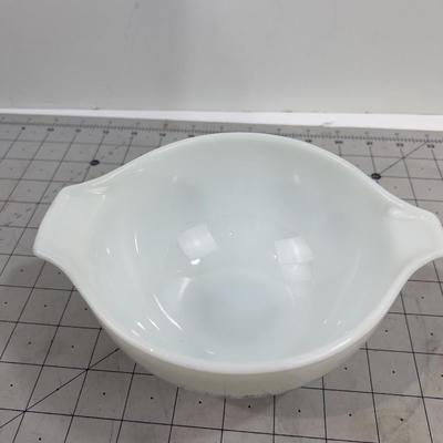 Small Pyrex Mixing Bowl 