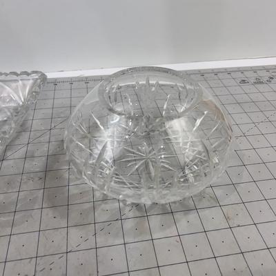 2 Pieces of Cut Glass Crystal 