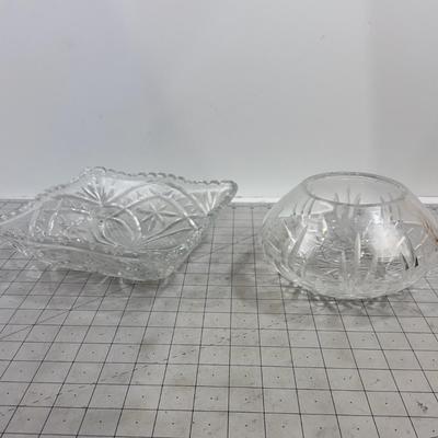 2 Pieces of Cut Glass Crystal 