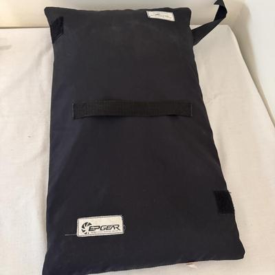 Newer 110 CM Reflector, Apex Bean Bag & Studio Umbrella (O-MG)