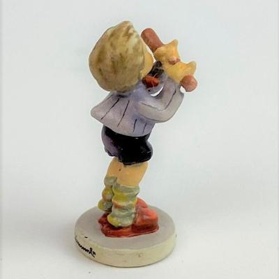 GOEBEL OLSZEWSKI MINIATURE HUMMEL CLUB MORNING CONCERT FIGURINE 
