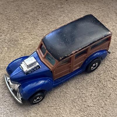 HOT WHEELS HiRakers '40's Woodie 1982 blue enamelHOT WHEELS HiRakers '40's Woodie 1982 blue enamel