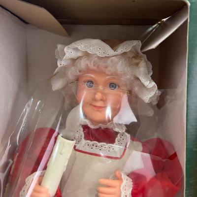 Animated MR & MRS Clause