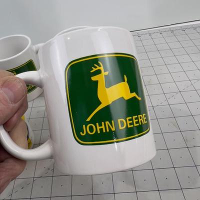John DEERE Coffee Mugs, (4) Nothing Runs like a DEERE 