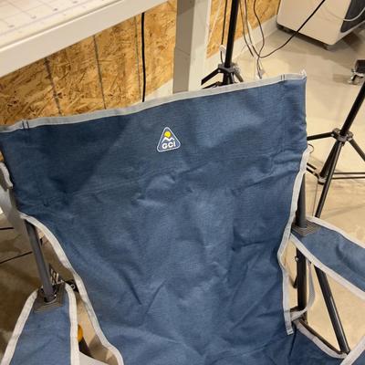 Kick Back ROCKERS Folding  Like New