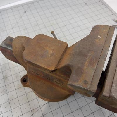 Columbian D45-M4 BENCH VICE