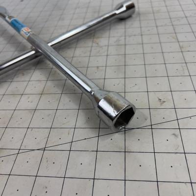 Metric Lug Wrench 