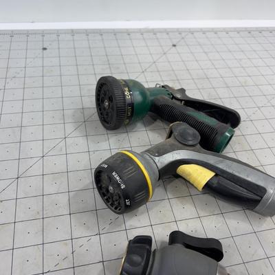 2 Spray Nozzles, Hose End 