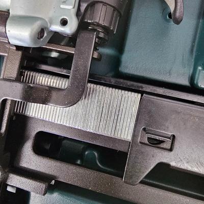 Porter Cable, Bostitch, Metabo Air Tools & Accessories. (DG-JS)