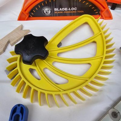 DeWalt 10" Heavy Duty Compact Table Saw & Accessories (DG-JS)