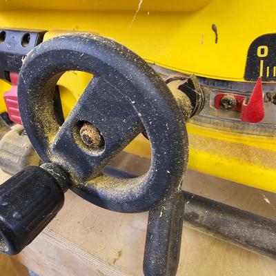 DeWalt 10" Heavy Duty Compact Table Saw & Accessories (DG-JS)