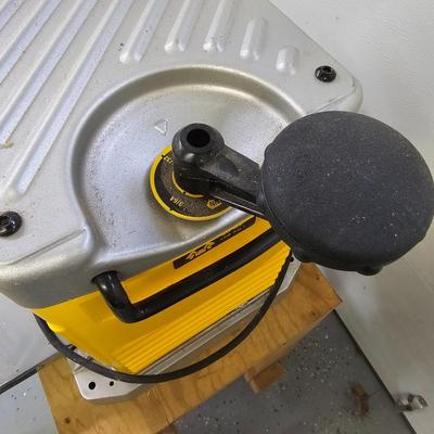 DeWalt 12.5" Heavy Duty Portable Thickness Planer (DG-JS)