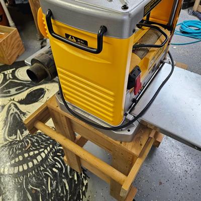 DeWalt 12.5" Heavy Duty Portable Thickness Planer (DG-JS)
