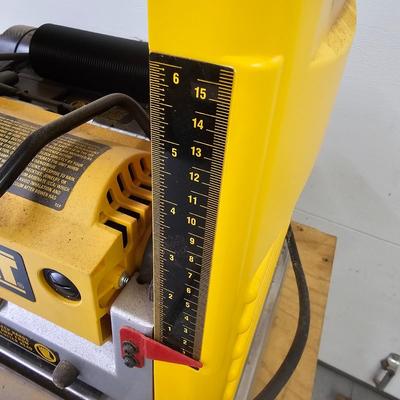 DeWalt 12.5" Heavy Duty Portable Thickness Planer (DG-JS)