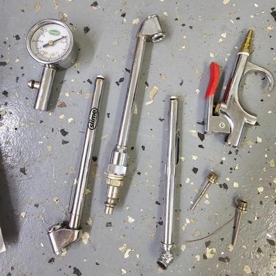 Bostitch 6 Gallon 135 PSI Pancake Compressor & Accessories (DG-JS)