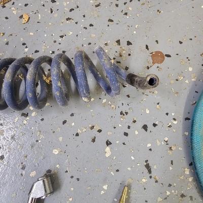 Bostitch 6 Gallon 135 PSI Pancake Compressor & Accessories (DG-JS)