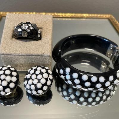 Black Weiss clamper bracelet