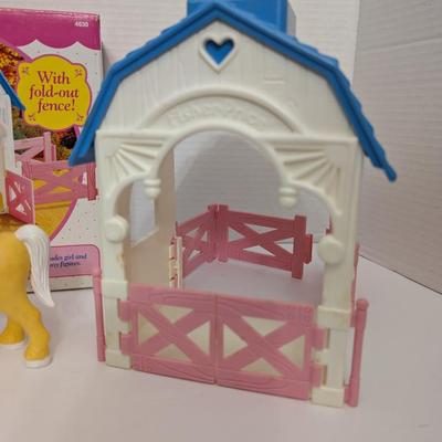 Vintage 1990s Fisher Price Dream Dollhouse Pony Stable Set 4630 with Pony and Barn Only
