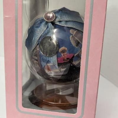 1998 Holiday Barbie 4" Decoupage Ornament With Stand In Original Box