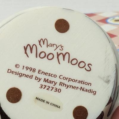 Marys Moo Moos Enesco Chocolate Cow Pie Covered Box Figurine 372730G With Box