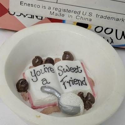 Marys Moo Moos Enesco Chocolate Cow Pie Covered Box Figurine 372730G With Box