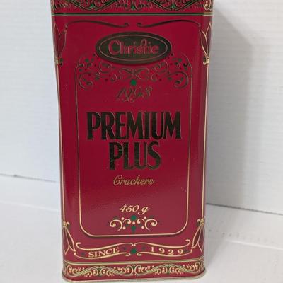 1993 Christie Premium Plus Crackers Tin Red Holiday Winter Skating Scene Collectible