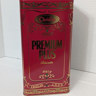 1993 Christie Premium Plus Crackers Tin Red Holiday Winter Skating Scene Collectible