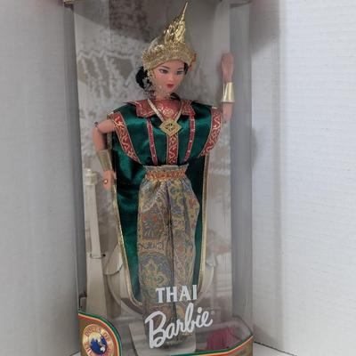 1997 Thai Barbie Dolls of the World Collector Edition Mattel #18561 NIB