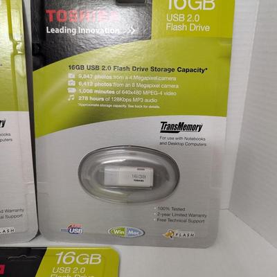 Lot of 3 Toshiba 16GB USB 2.0 Flash Drives New Sealed TransMemory Win Mac Compatible