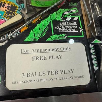 Creature from the Black Lagoon Pinball Machine