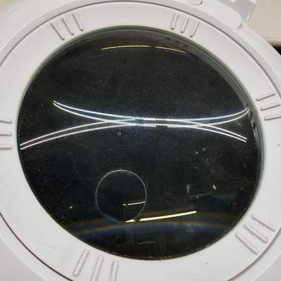 Neatfi Extendable Arm LED Light/Magnifier (DG-JS)